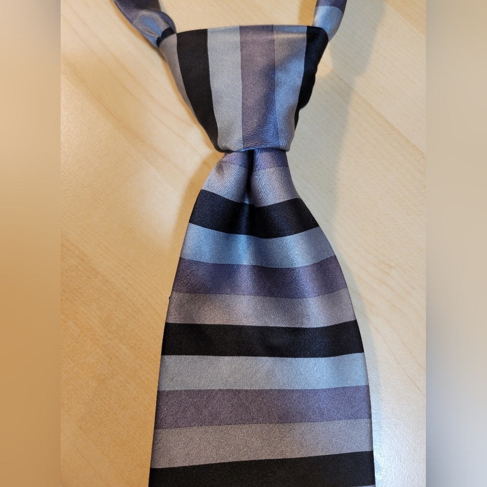 Stonehenge - EUC - Black and Gray Striped Silk Tie